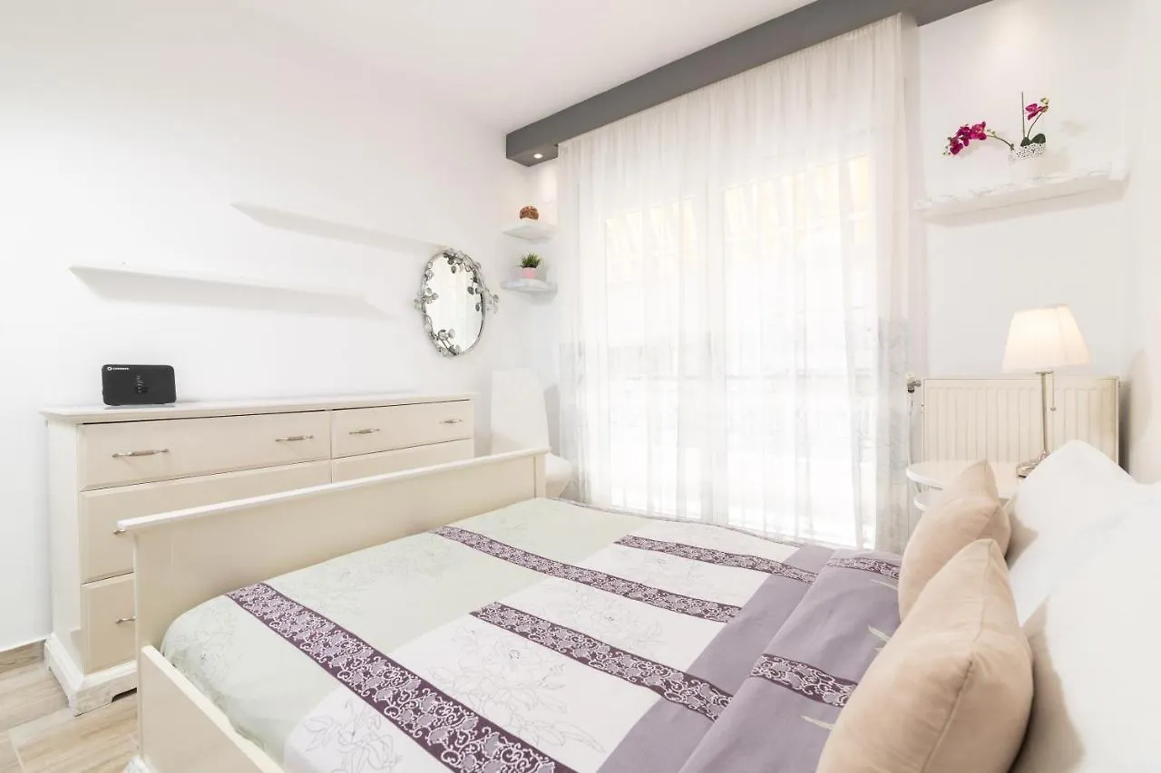 F & B Collection - Flat For 4 Apartment Thessaloniki